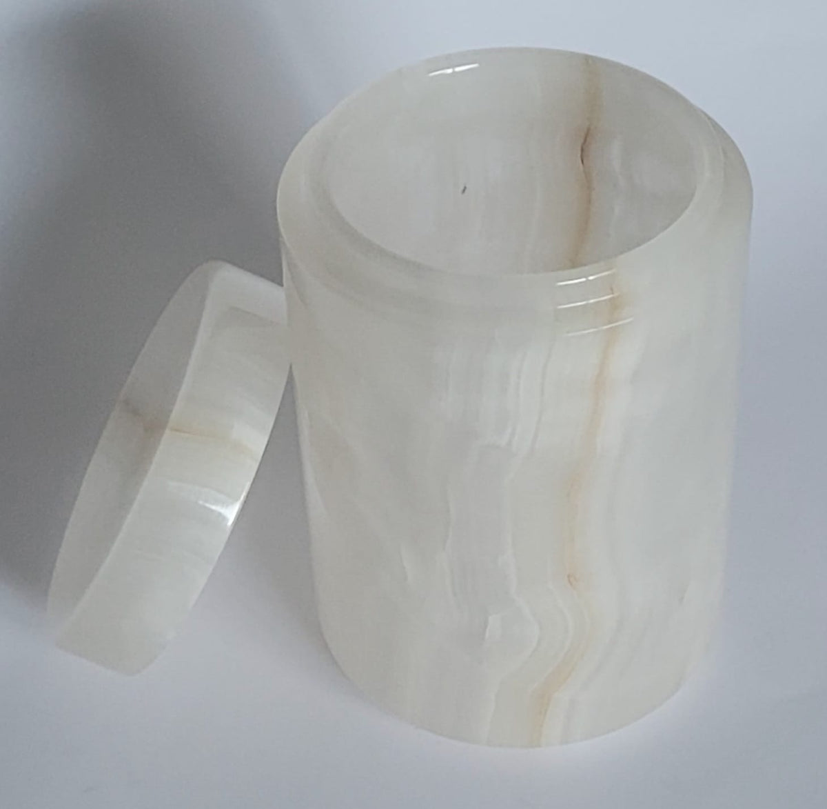 Handmade White Onyx Urn – 18x14cm  Elegant Marble Container