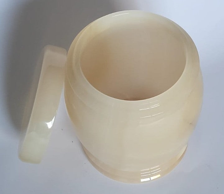 Handmade Honey Onyx Urn – 18x15cm  Warm Marble Accent Piece