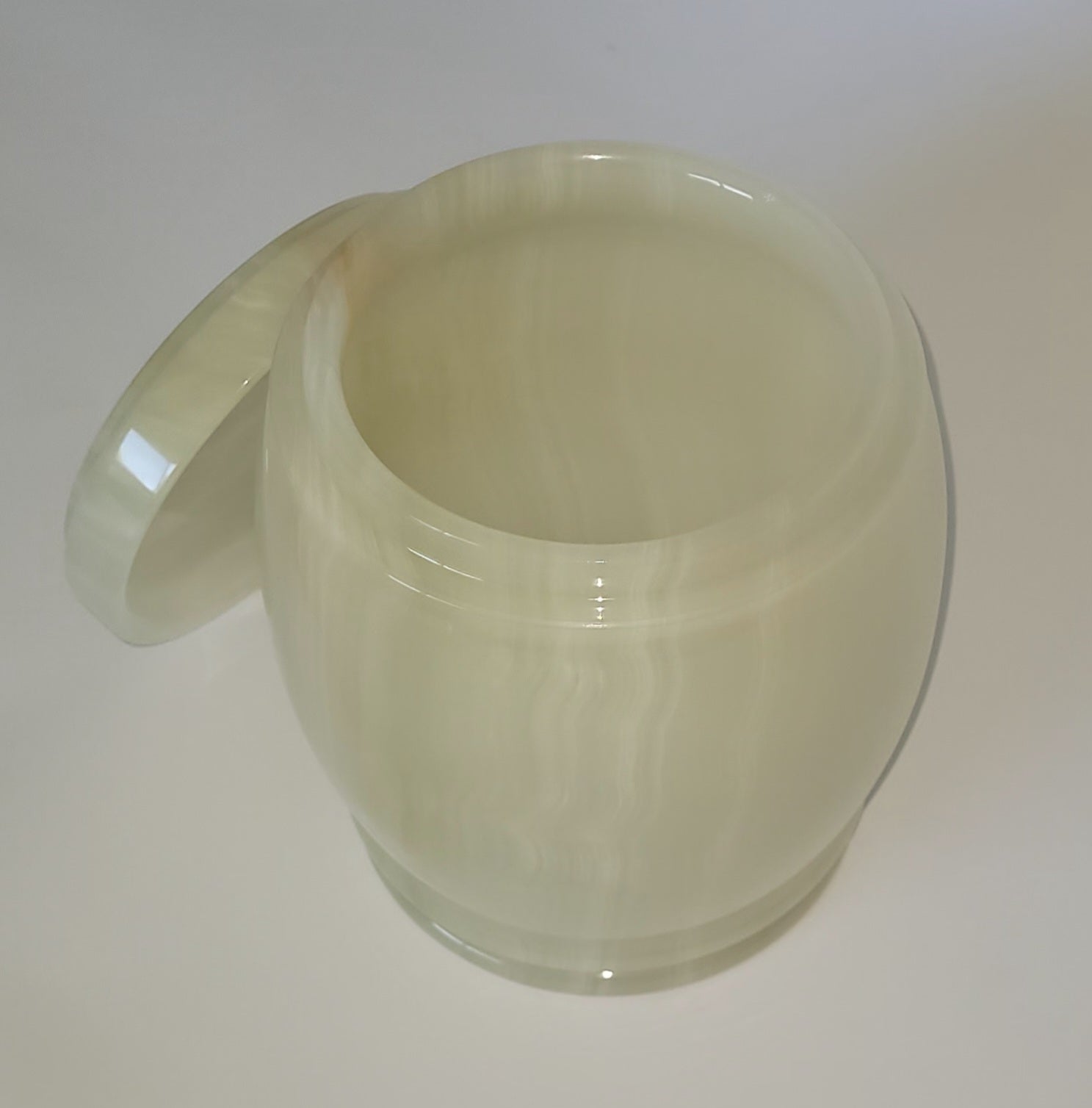 Handmade Green Onyx Urn – 18x15cm  Polished Marble Keepsake Container